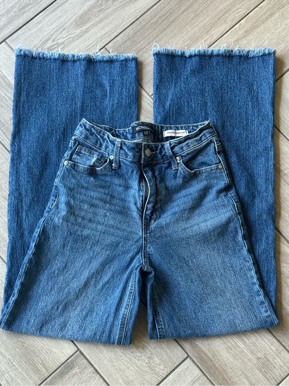 BCBGeneration Wide-Leg Frayed Hem Jeans - Blue